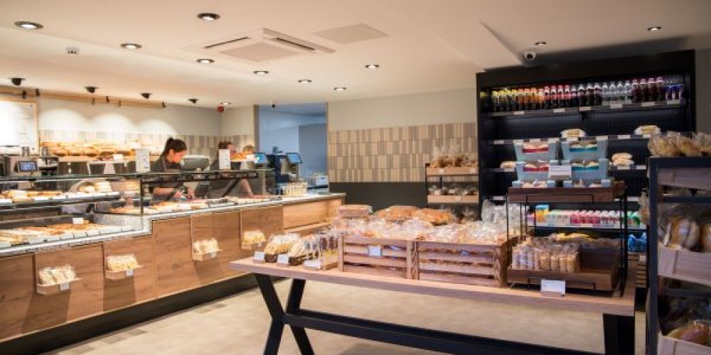 BIRDS BAKERY LAUNCHES ‘FAMILY SUNDAYS’ WITH FREE SAUSAGES ROLLS