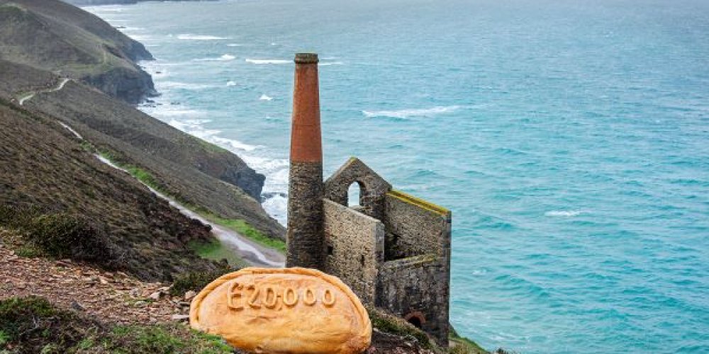 THE CORNISH PASTY COMMUNITY RAISE £20,000