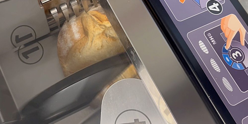 MAKE BREAD SLICING A CINCH WITH MHS