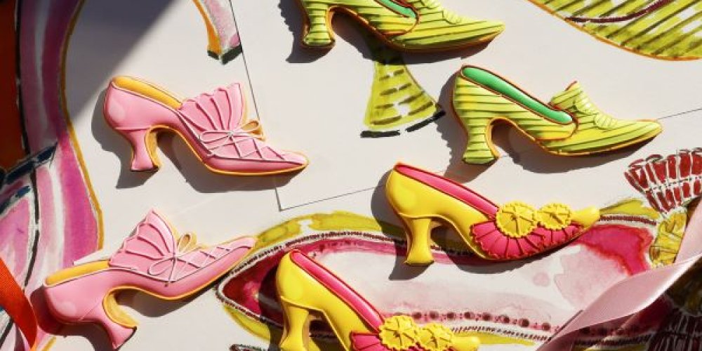 BISCUITEERS PARTNERS WITH MANOLO BLAHNIK