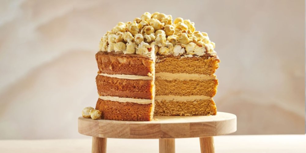 Bakels launches trio of Crème Cake mixes for autumn