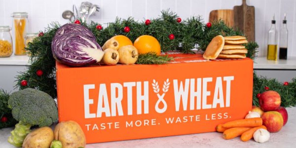 CHRISTMAS BOX PROVES A CRACKER FOR EARTH & WHEAT